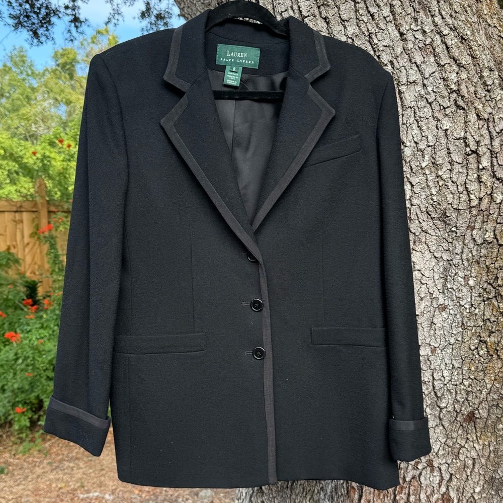 Vintage Lauren Ralph Lauren Black 100% Worsted Wool blazer.Size 8
